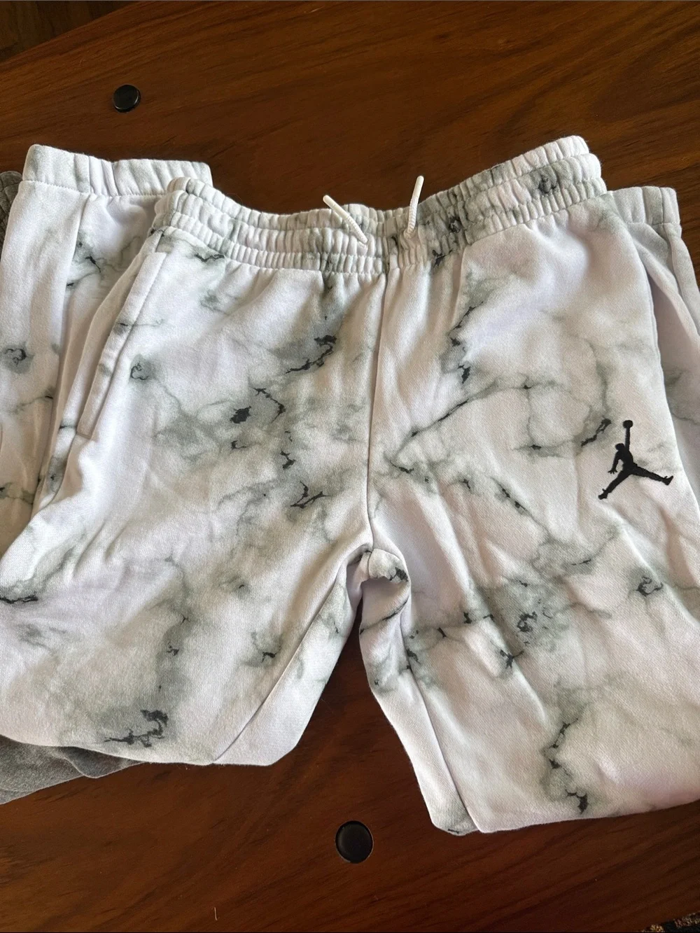 Nike/Jordan Kids Gray Fleece Sweatpants - Light Gray